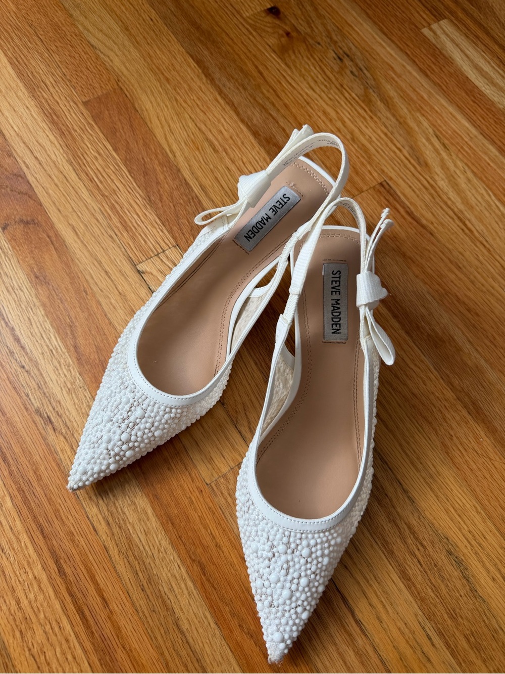 Steve Madden White Beaded Slingback Pointed Kitten Heels - Picture 3 of 6